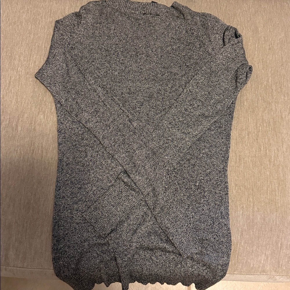 Express, Marled Gray Lightweight Pullover - image 3